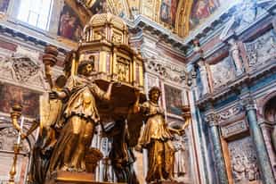 Learn about the history of the Sistine Chapel, Rome