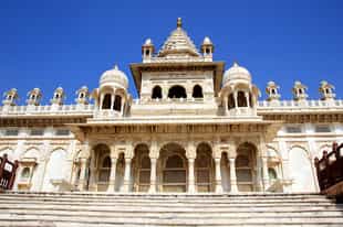 Visit Ranakpur temples in Jodhpur