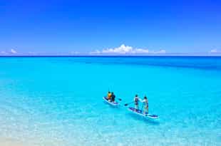 Take out a SUP seeing the sites of Miyako Islands