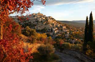 Tour the hilltop villages of the Luberon