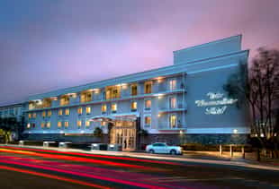 Commodore Hotel