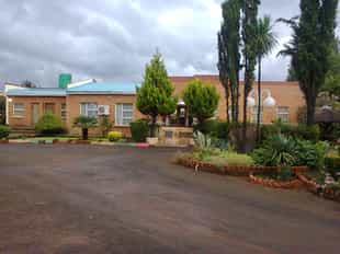 Molengoane Lodge