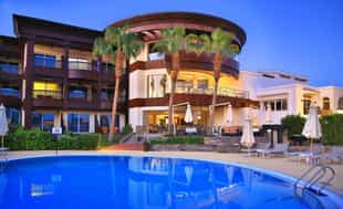 Royal Savoy Hotel