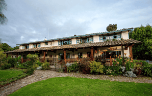 Las Palmeras Inn