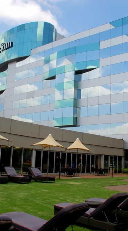 Southern Sun O.R. Tambo Hotel, Johannesburg | Timbuktu Travel