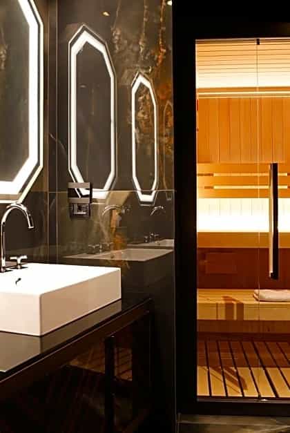 U-Visionary Roma Hotel, Rome | Timbuktu Travel