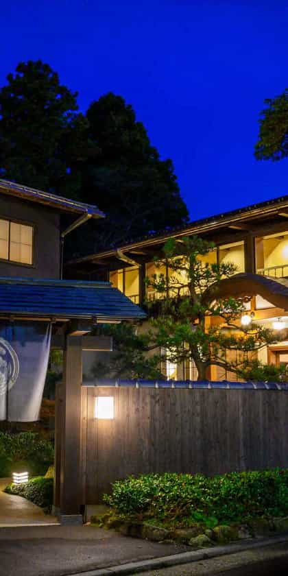 Matsuzakaya Honten, Hakone & Mount Fuji | Timbuktu Travel