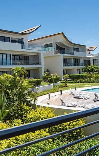 Life in Blue: Azuri Residences, Mauritius | Timbuktu Travel