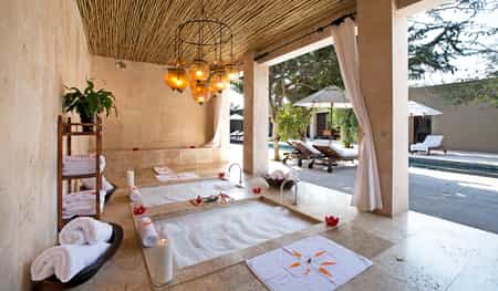Honeymoon Baths