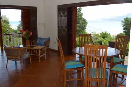 Bungalow with sea view