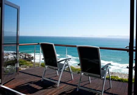 Beautiful sea views from the North room.