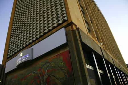 I deally located for business travel in the heart of Lusaka, this hotel is only 30 km from the airport and close to local shopping centres.