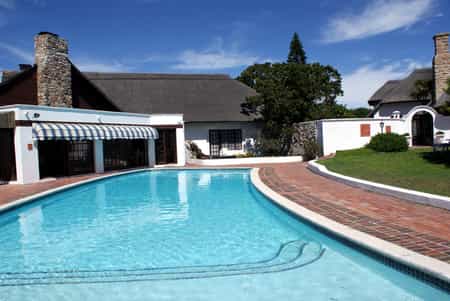 The 17 meter solar heated pool is there for the guests to enjoy. The Breakfast room looks out over the sparkling pool and gardens.