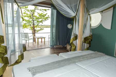 Twin room 