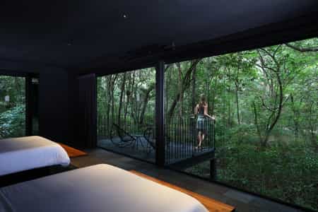 Center Bungalow - Queen bed configuration