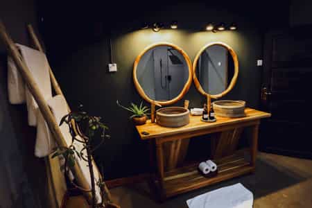 Luxury Cottage Bathroom