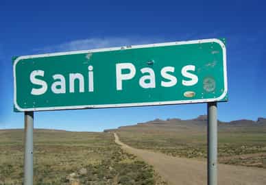 Exhilarating Sani Pass 4x4 and hiking adventure