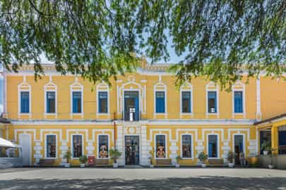 See the sites of Natal on a walking tour