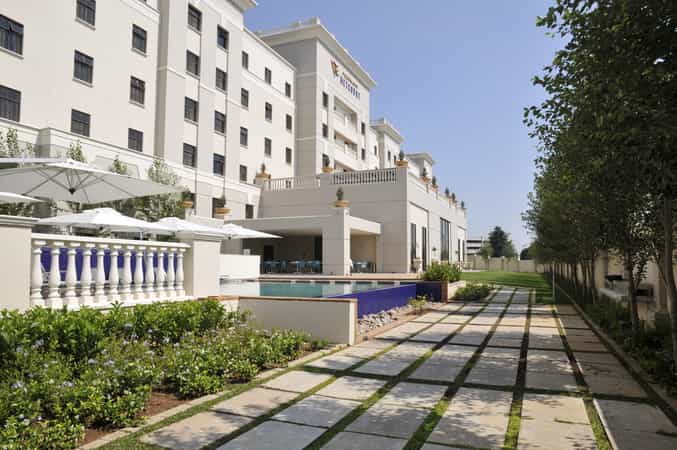 Peermont Metcourt Suites
