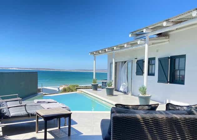 Abalone Hotel & Villas