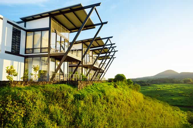 Pikaia Lodge