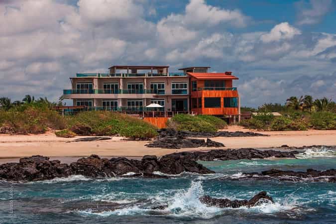 Iguana Crossing Boutique Hotel