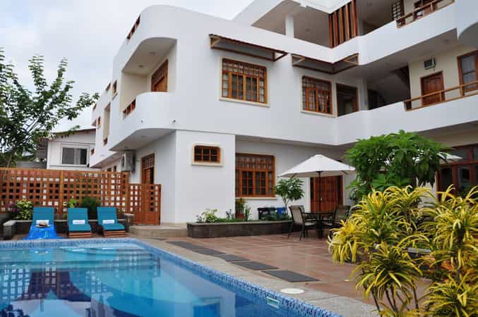 Villa Laguna