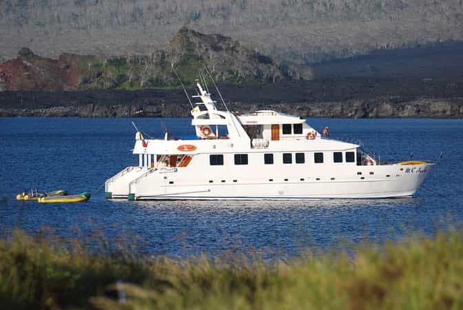 Yacht Anahi