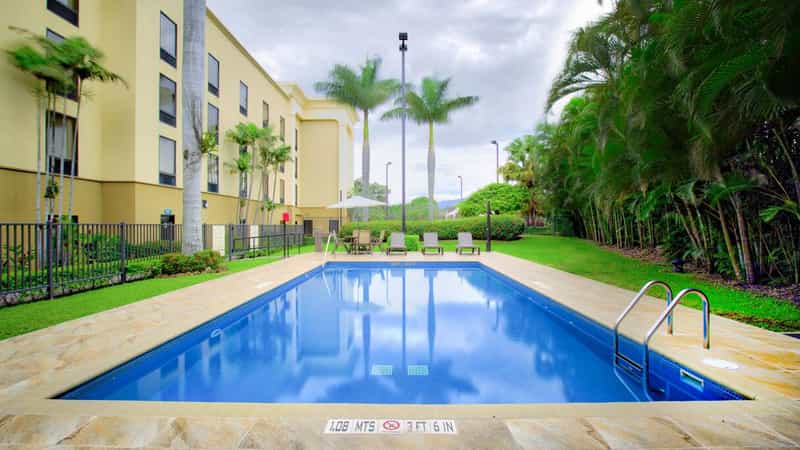 Hampton Inn & Suites Hotel