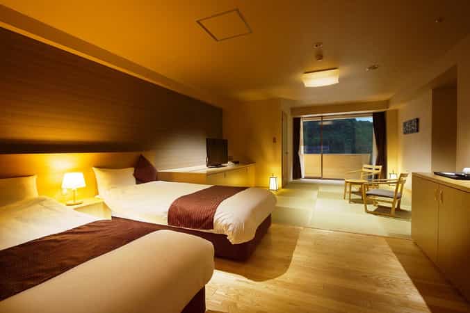 Hakone Pax Yoshino