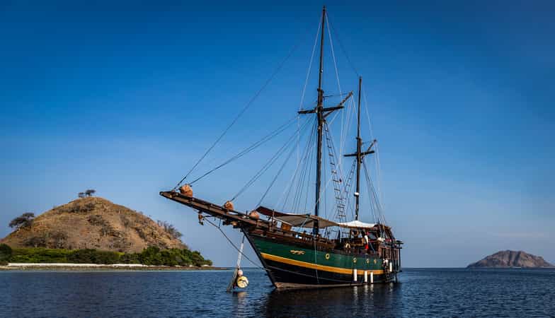 Ananda Luxury Cruise