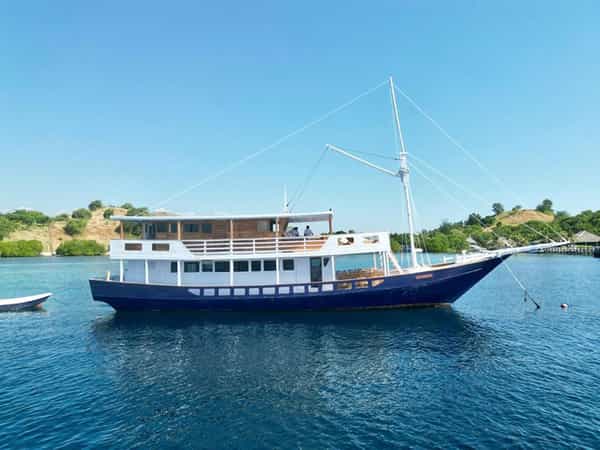 Atimon Boat