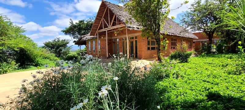Mamadunia Safari Lodge