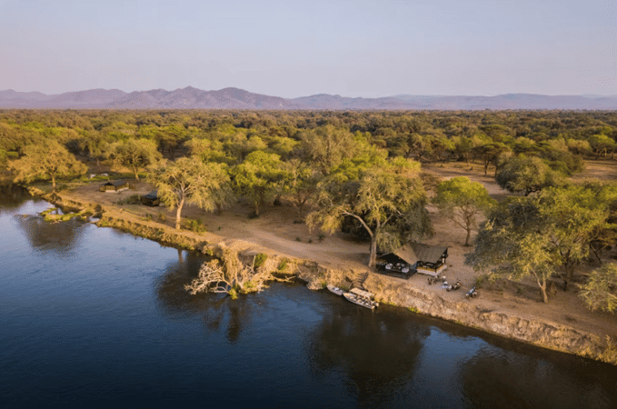 Old Mondoro Bushcamp