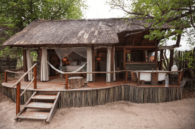 Sindabezi Island Lodge