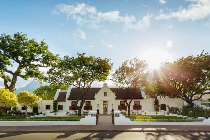 Leeu House