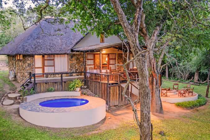 Kuname Manor House