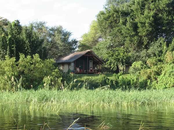 Shackletons Tiger Fishing Lodge